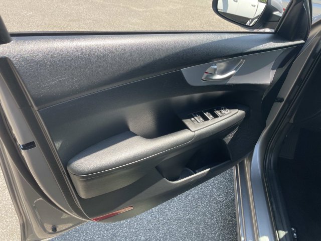 Used 2024 Kia Forte LXS FWD image 18