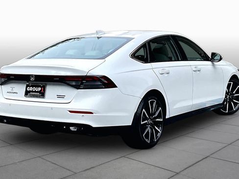 Used 2023 Honda Accord Touring image 13