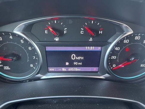 Used 2022 Chevrolet Equinox Premier FWD image 26