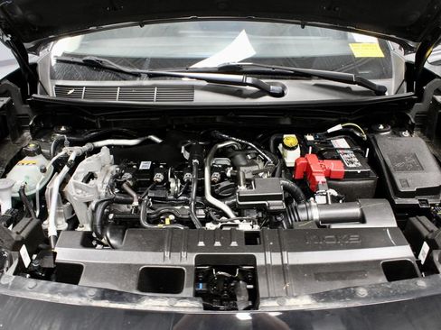 Certified 2025 Nissan Kicks S AWD/4WD image 16