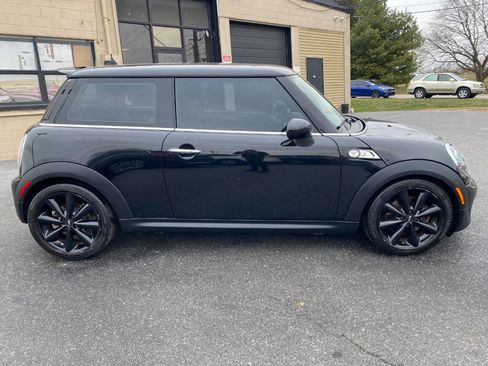 Used 2013 MINI Cooper S image 2