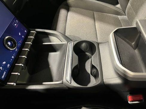 Used 2025 GMC Terrain Elevation image 22