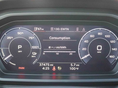 Used 2023 Audi Q4 e-tron Premium Plus RWD image 26