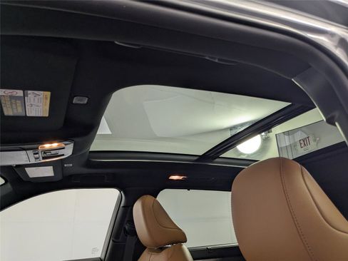 Used 2025 Toyota Highlander Platinum image 14