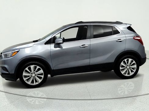 Used 2019 Buick Encore Preferred FWD image 2