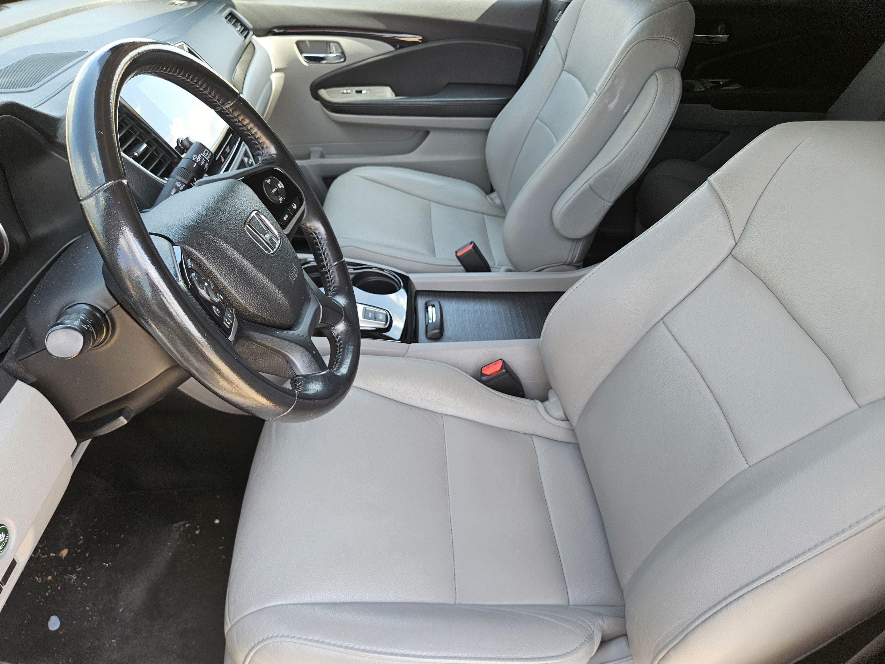 Used 2019 Honda Pilot Touring image 5