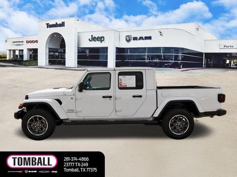 Used 2022 Jeep Gladiator Overland w/ Popular Equipment Package image 4