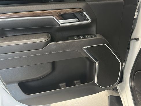 Used 2025 Chevrolet Silverado 2500 LT w/ Convenience Package image 14