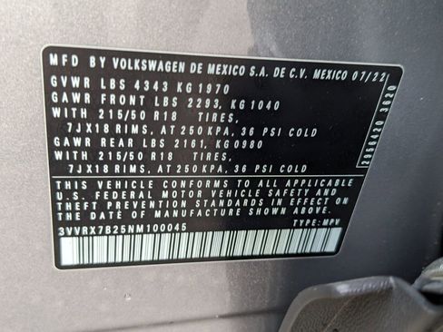 Certified 2022 Volkswagen Taos SE image 37