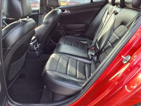 Used 2018 Kia Stinger GT2 image 19