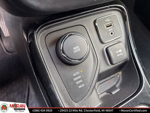 Used 2018 Jeep Compass Limited image 16