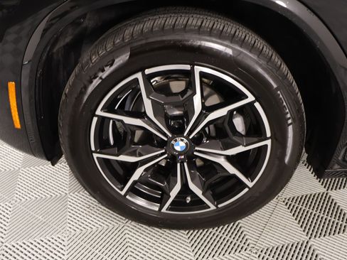 Used 2025 BMW X4 xDrive30i image 19