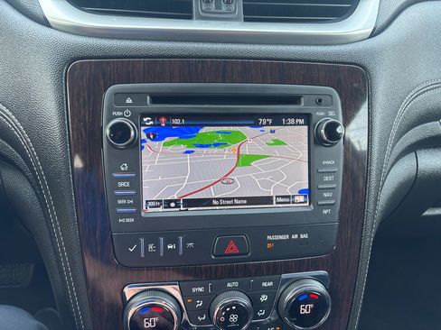 Used 2017 Chevrolet Traverse LT AWD/4WD image 21