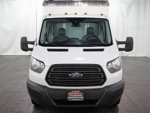 Used 2017 Ford Transit 250 138 RWD image 2