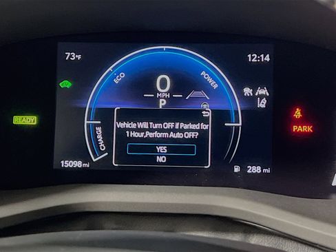 Used 2025 Toyota Camry SE w/ Multimedia Upgrade Package image 22