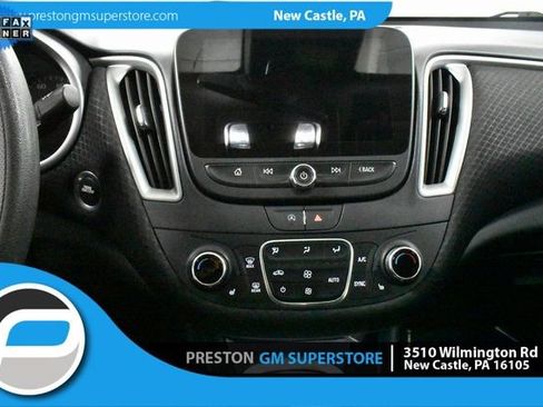 Used 2024 Chevrolet Malibu LT FWD image 21