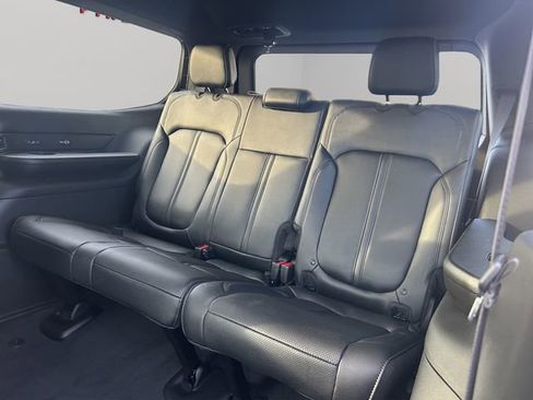 New 2026 Jeep Grand Wagoneer Limited w/ Convenience Group I image 13