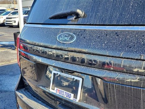 Used 2024 Ford Expedition Limited image 29