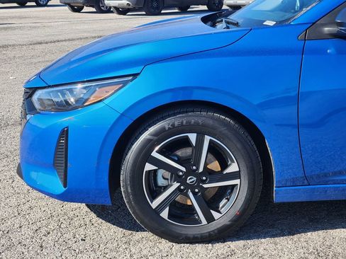 Used 2024 Nissan Sentra SV image 8