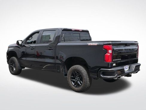 Used 2024 Chevrolet Silverado 1500 LT Trail Boss w/ LT Trail Boss Premium Package AWD/4WD image 11