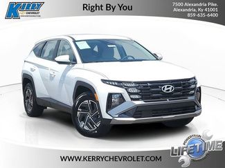 Used 2026 Hyundai Tucson Blue SE w/ Tow & Go Package AWD/4WD video 1