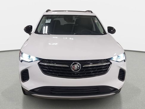 Used 2022 Buick Envision Essence w/ Technology Package II image 2