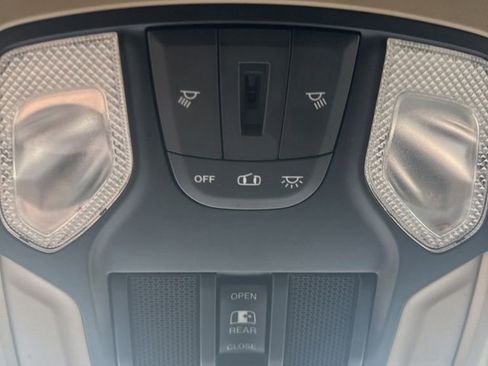 Used 2019 RAM 2500 Tradesman AWD/4WD image 22