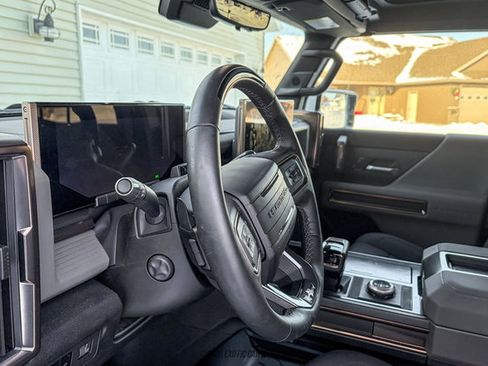 Used 2025 GMC Hummer EV 2X AWD/4WD image 35