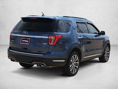 Used 2018 Ford Explorer Platinum AWD/4WD image 5