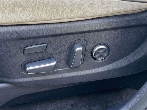 Used 2024 Hyundai Palisade Limited image 18