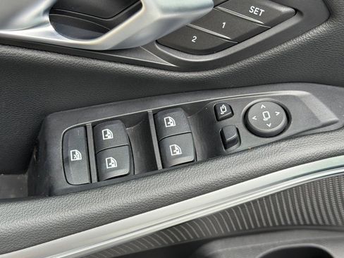 Used 2026 BMW 330i Sedan w/ M Sport Package image 13