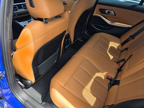 Used 2022 BMW 330i Sedan w/ M Sport Package RWD image 15