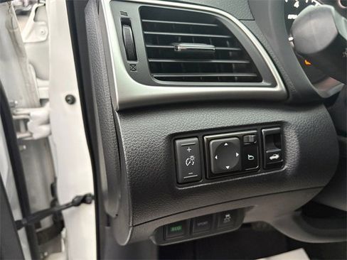 Used 2016 Nissan Sentra S image 19
