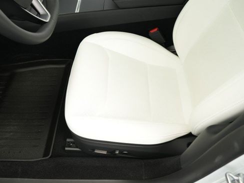 Used 2026 Tesla Model 3 RWD image 29