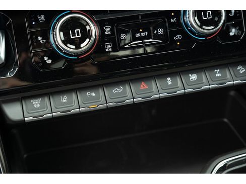 New 2026 GMC Sierra 2500 AT4X w/ LPO, Black Badging Package AWD/4WD image 29