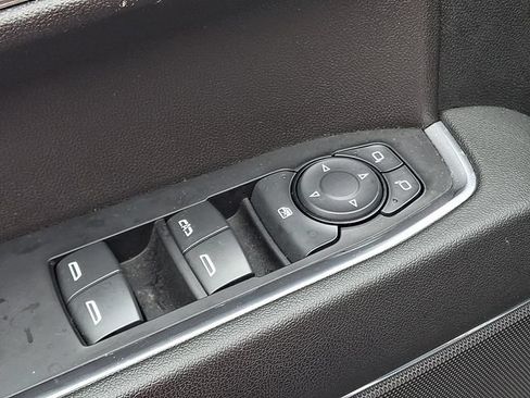 Used 2023 Chevrolet Silverado 1500 LT AWD/4WD image 25