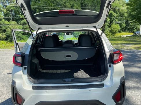 Used 2024 Subaru Crosstrek 2.5i Limited AWD/4WD image 14