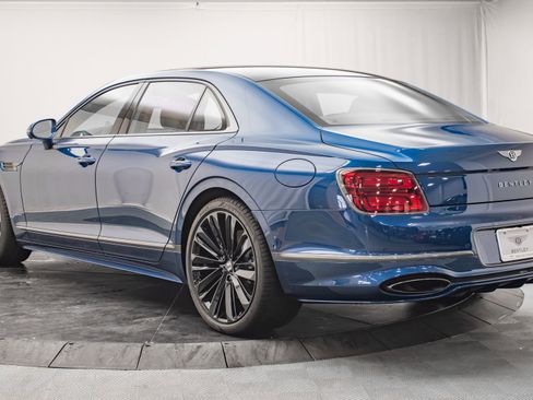 New 2026 Bentley Flying Spur Plug-In Hybrid AWD/4WD image 5