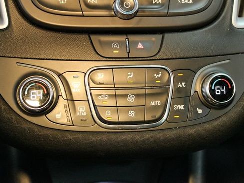 Used 2023 Chevrolet Malibu LT FWD image 25