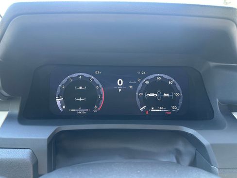 Used 2024 Toyota Tacoma TRD Off-Road AWD/4WD image 39