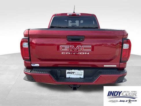 Used 2024 GMC Canyon Elevation w/ Elevation Premium Package RWD image 5