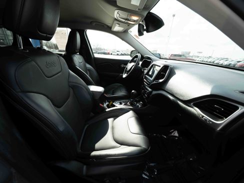 Used 2022 Jeep Cherokee Latitude Lux image 27