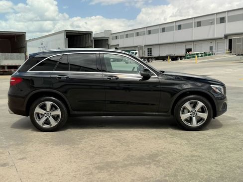 Used 2019 Mercedes-Benz GLC 300 w/ Premium Package image 7