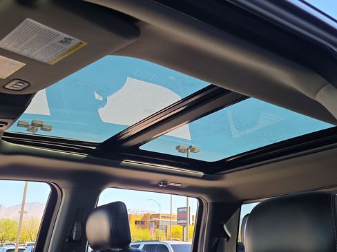 Used 2018 Ford F150 Lariat image 17