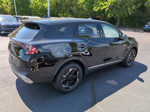 New 2026 Kia Sportage S AWD/4WD image 7