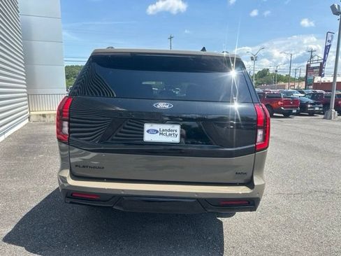 New 2027 Ford Expedition Platinum w/ Stealth Performance Package AWD/4WD image 4