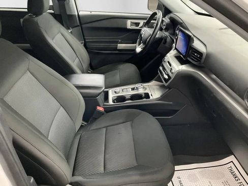 Used 2022 Ford Explorer XLT AWD/4WD image 27