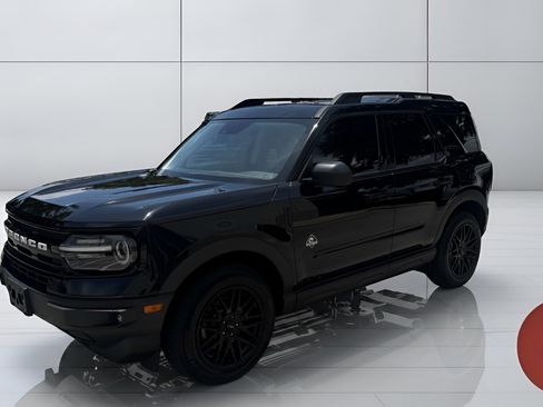 Used 2021 Ford Bronco Sport Outer Banks w/ Outer Banks Package (96D) AWD/4WD image 3