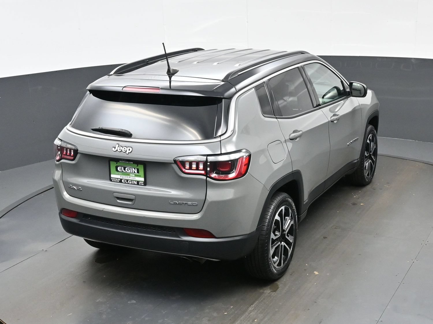 Used 2022 Jeep Compass Limited AWD/4WD image 40