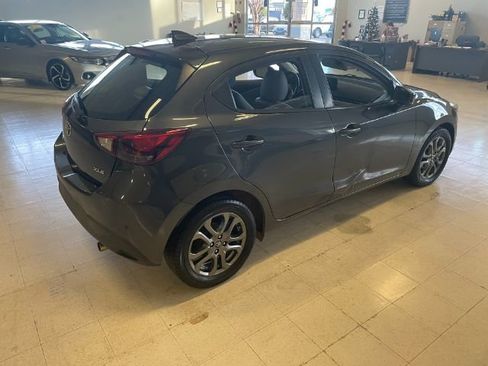 Used 2020 Toyota Yaris XLE FWD image 7